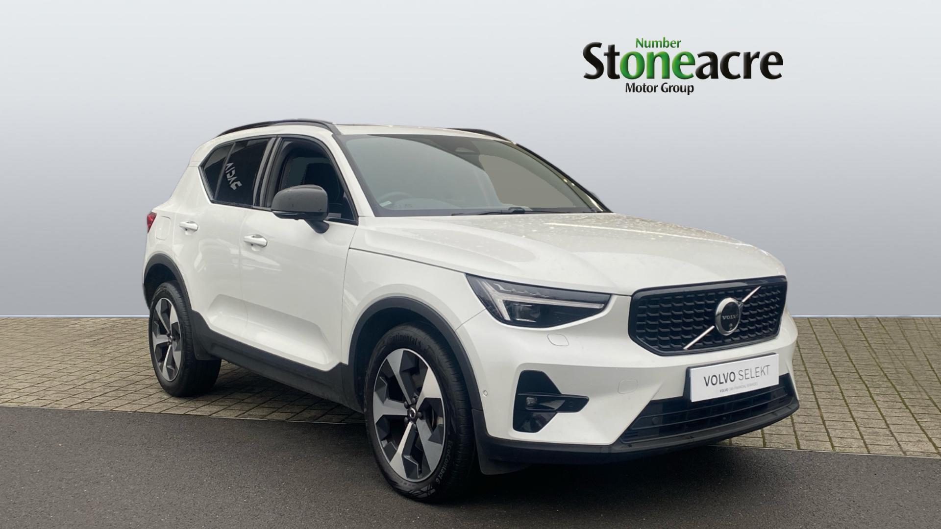 Main listing image - Volvo XC40