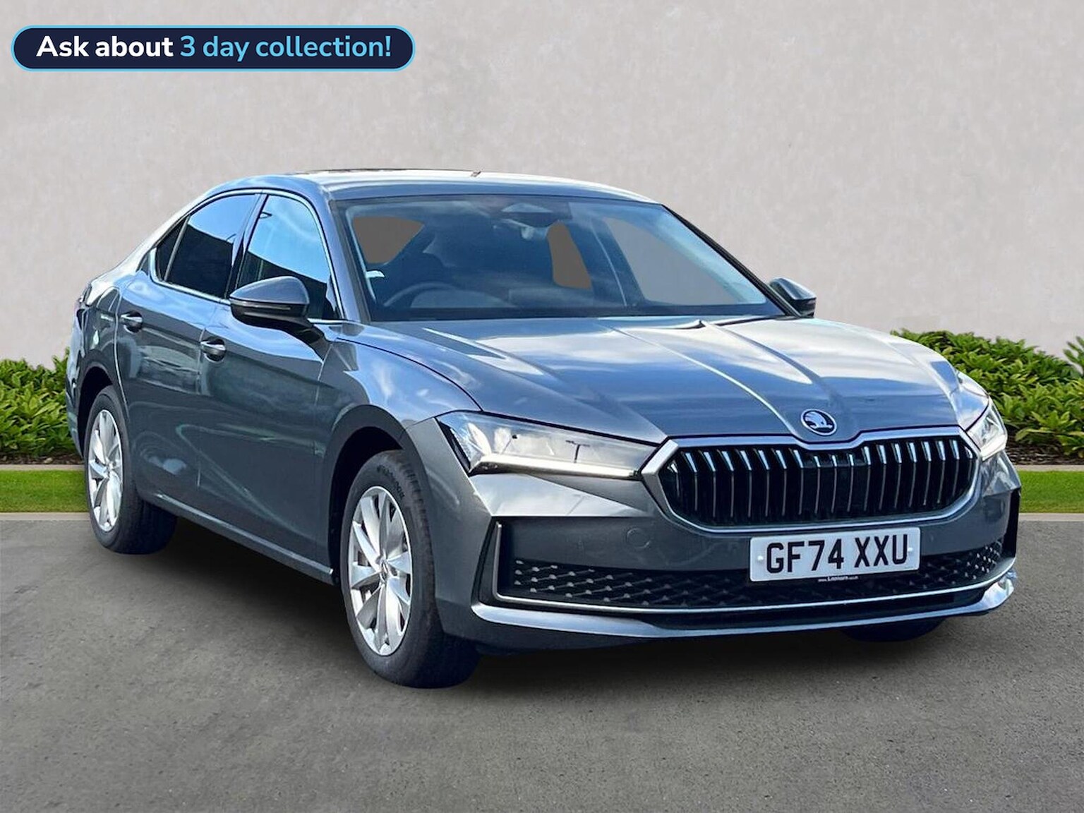 Main listing image - Skoda Superb