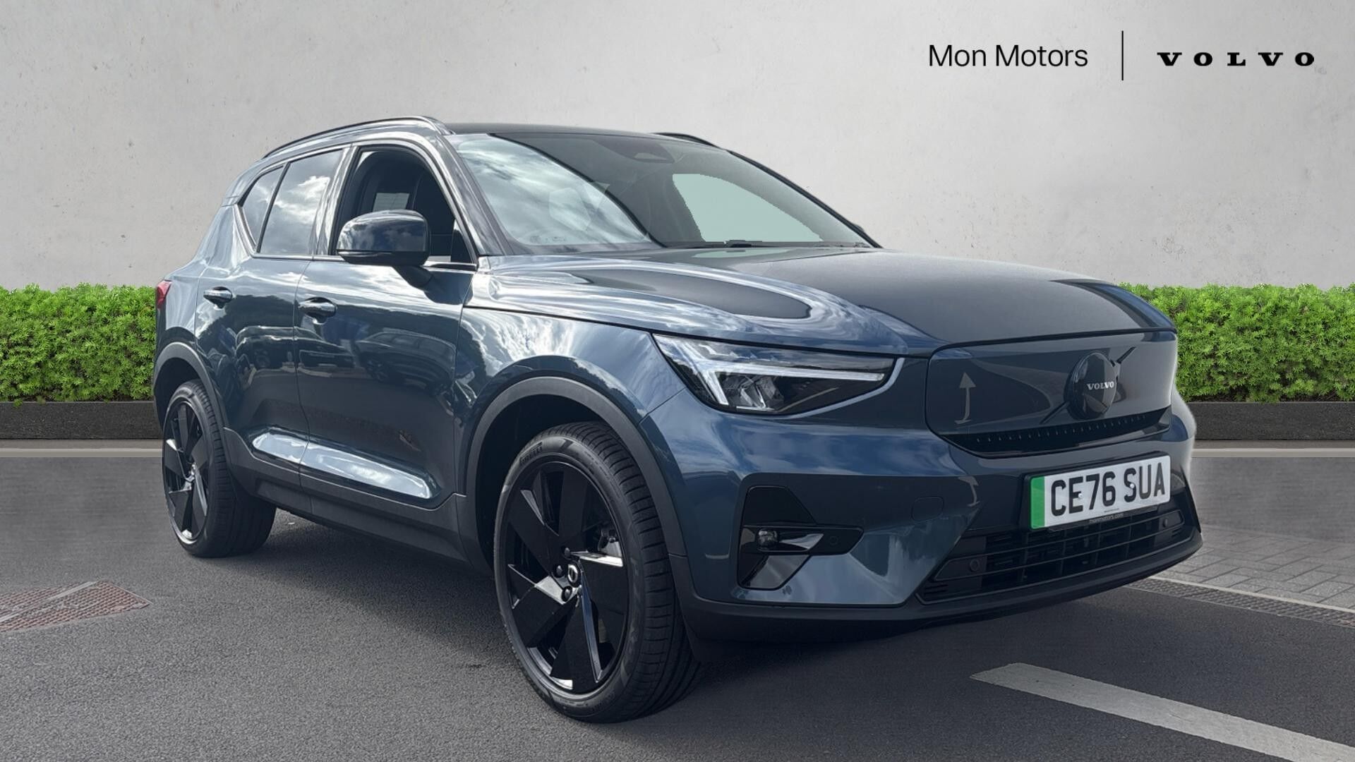 Main listing image - Volvo Ex40