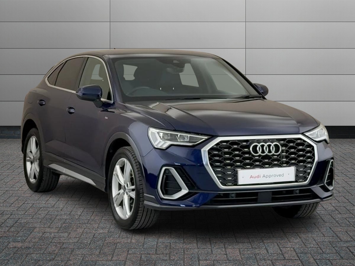 Main listing image - Audi Q3