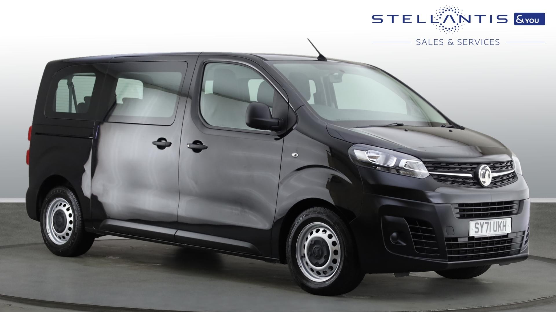 Main listing image - Vauxhall Vivaro Life