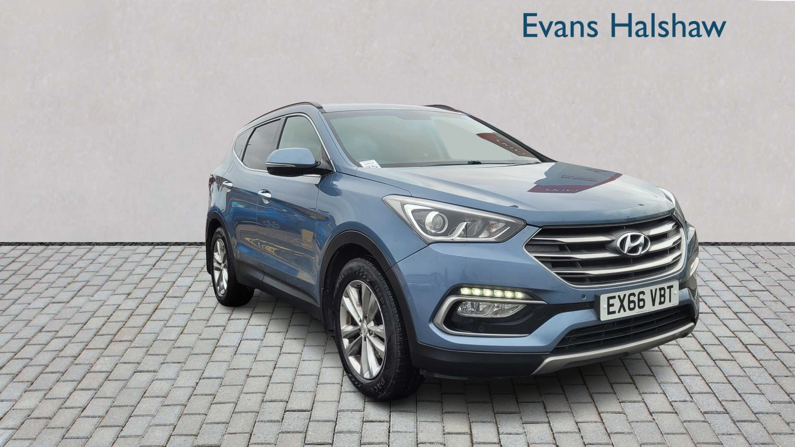 Main listing image - Hyundai Santa Fe