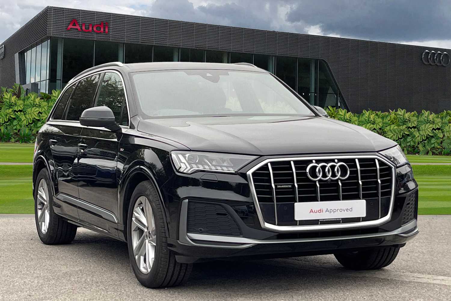 Main listing image - Audi Q7