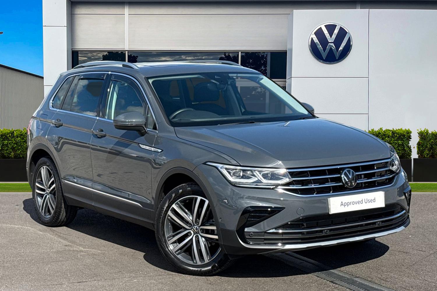 Main listing image - Volkswagen Tiguan