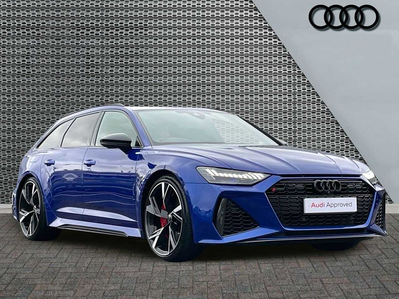 Main listing image - Audi RS6