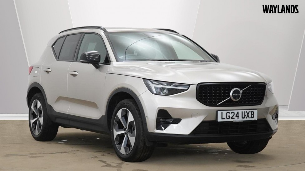 Main listing image - Volvo XC40