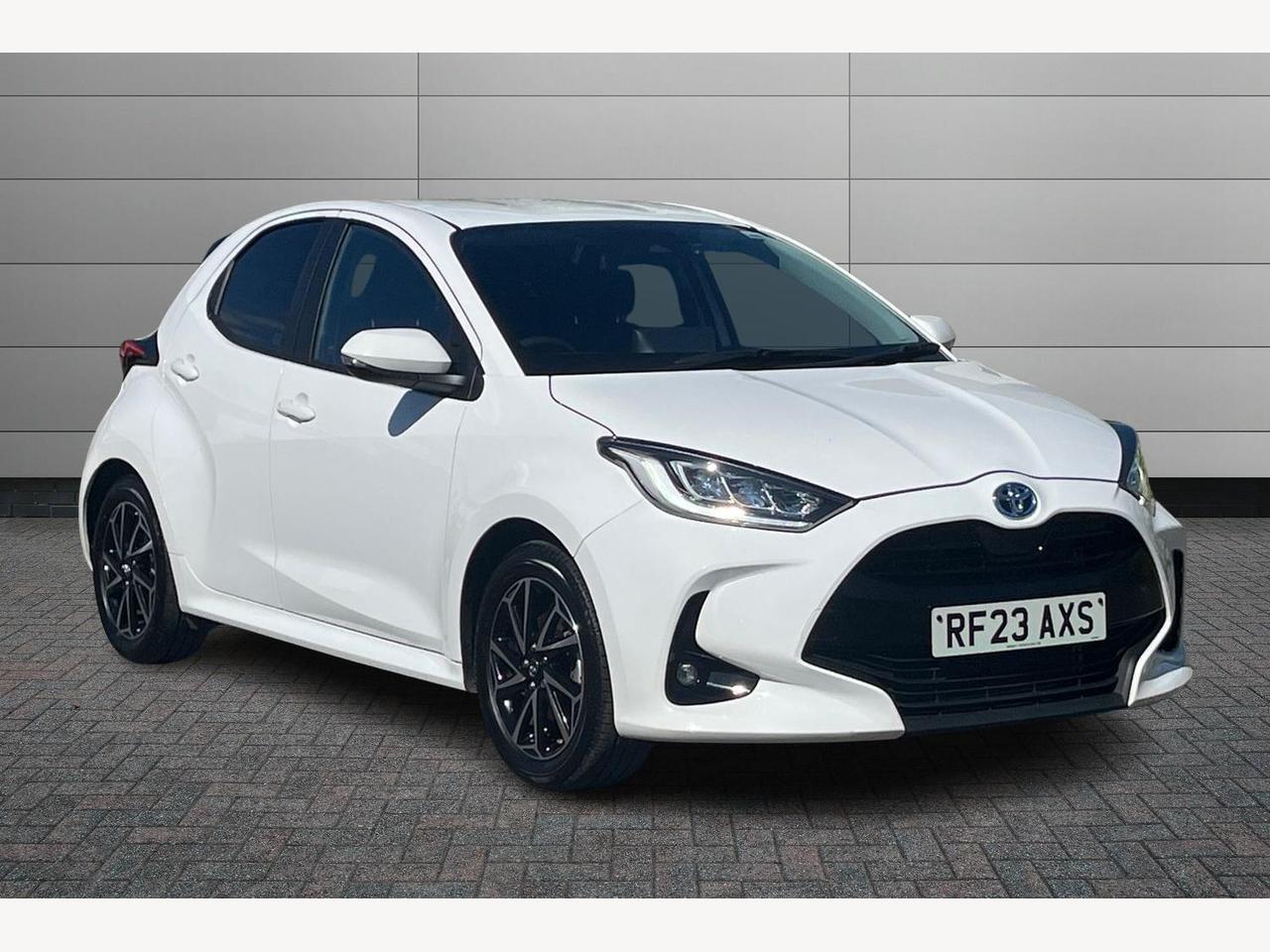 Main listing image - Toyota Yaris