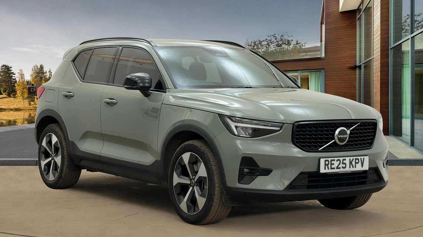 Main listing image - Volvo XC40