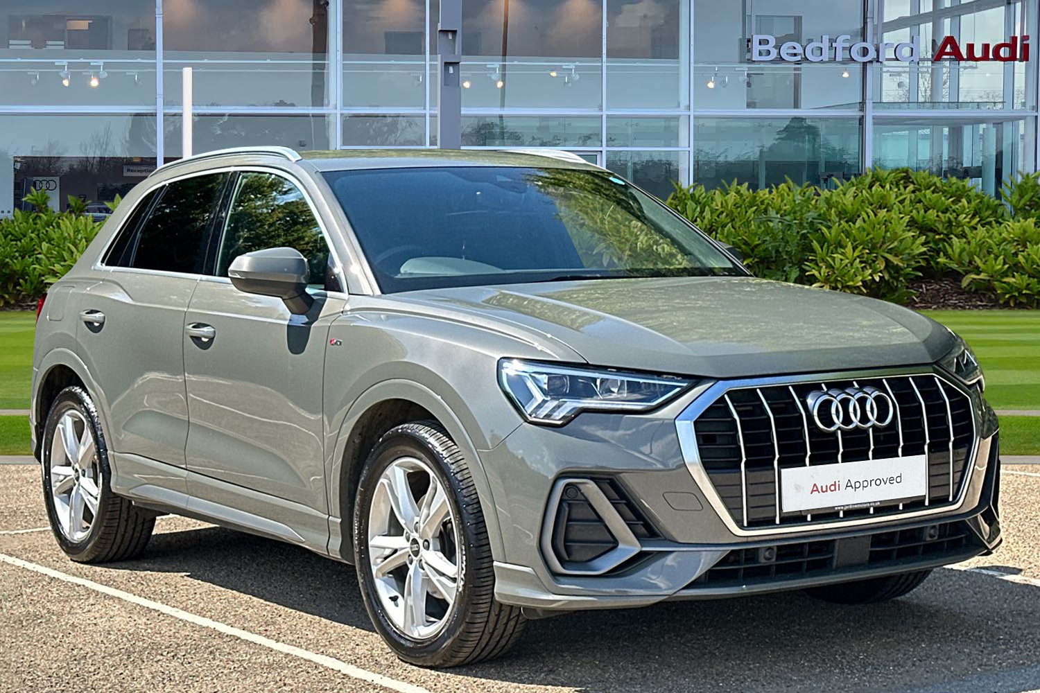 Main listing image - Audi Q3