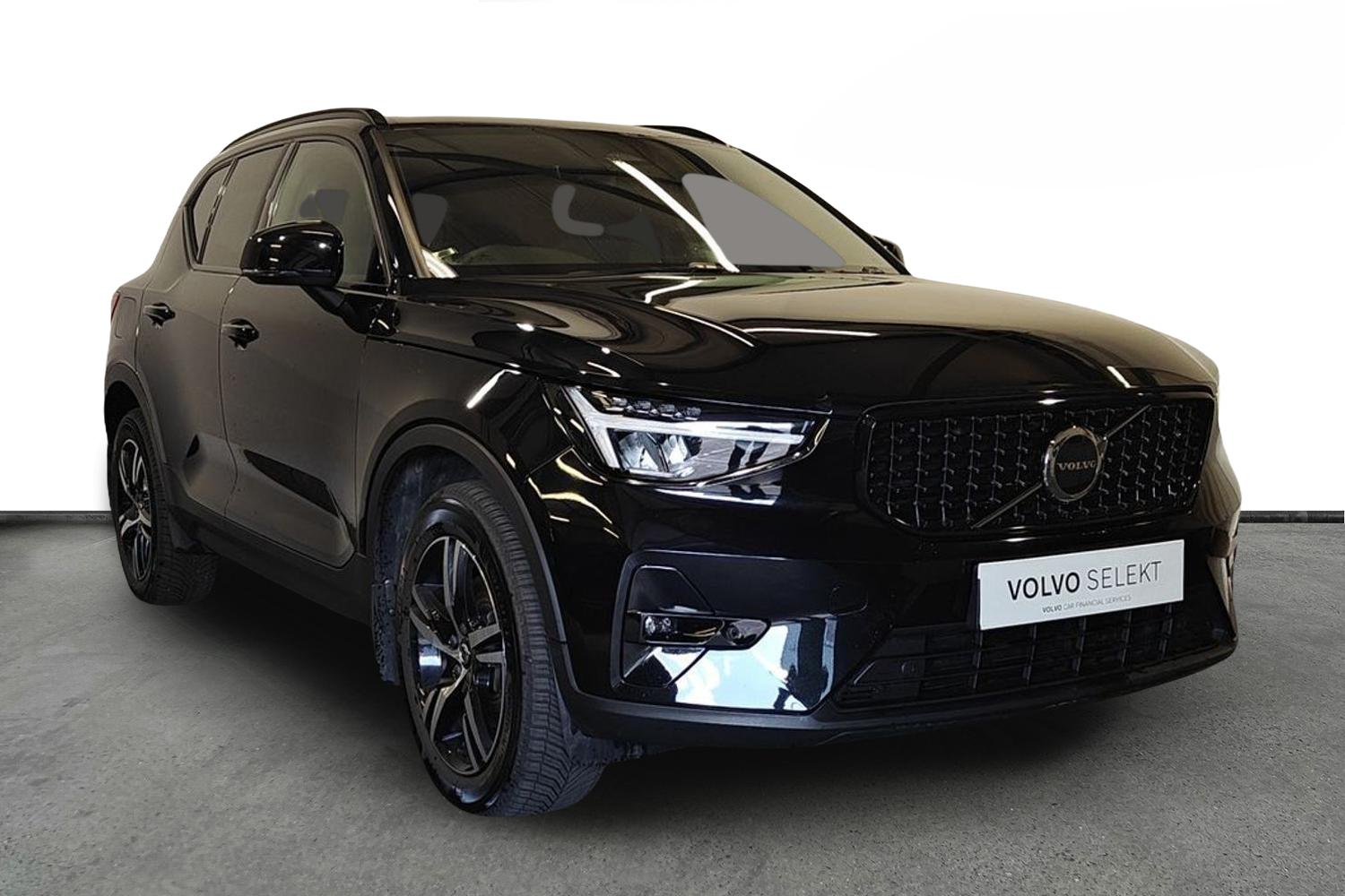 Main listing image - Volvo XC40