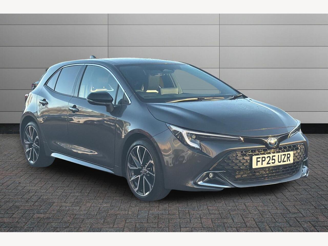 Main listing image - Toyota Corolla