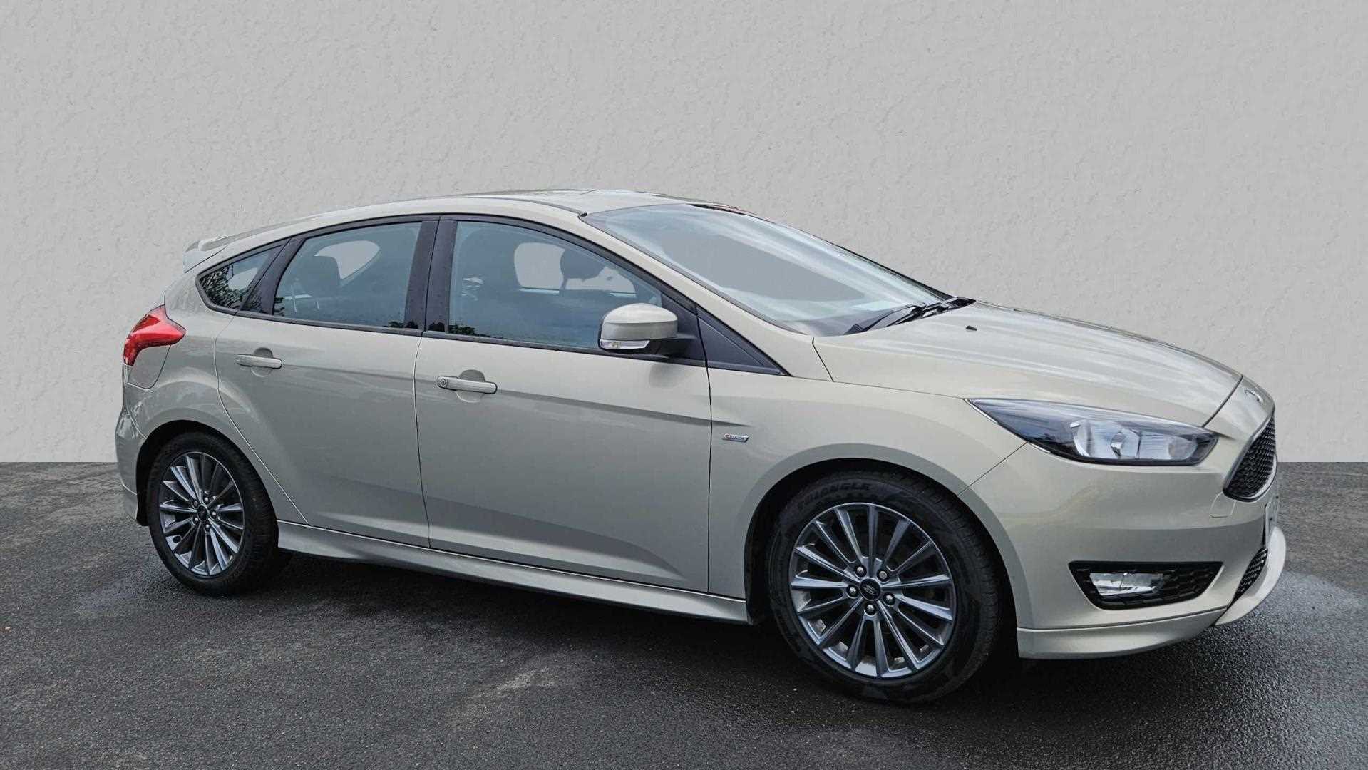 Main listing image - Ford Focus