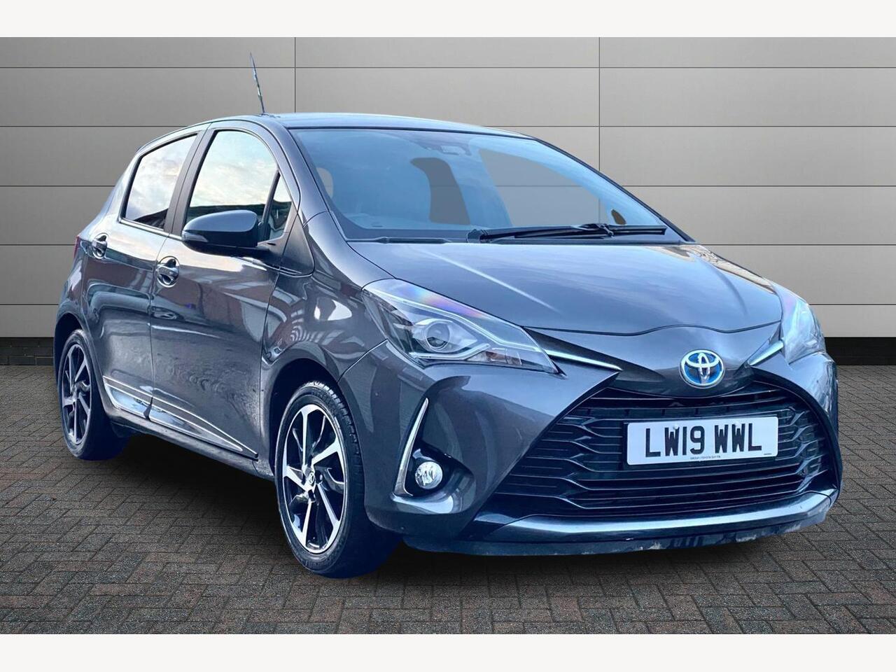 Main listing image - Toyota Yaris