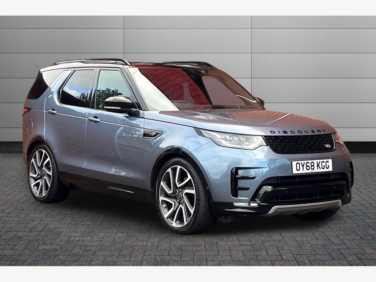 Main listing image - Land Rover Discovery