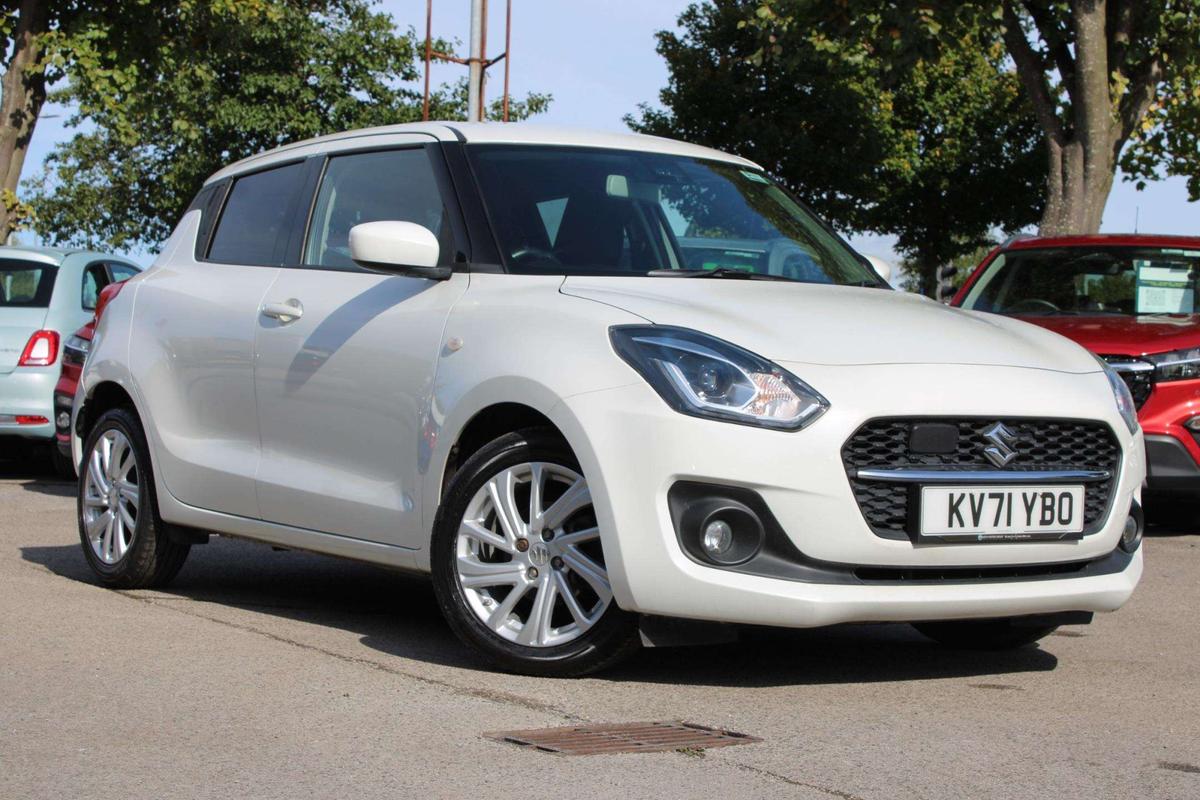 Main listing image - Suzuki Swift