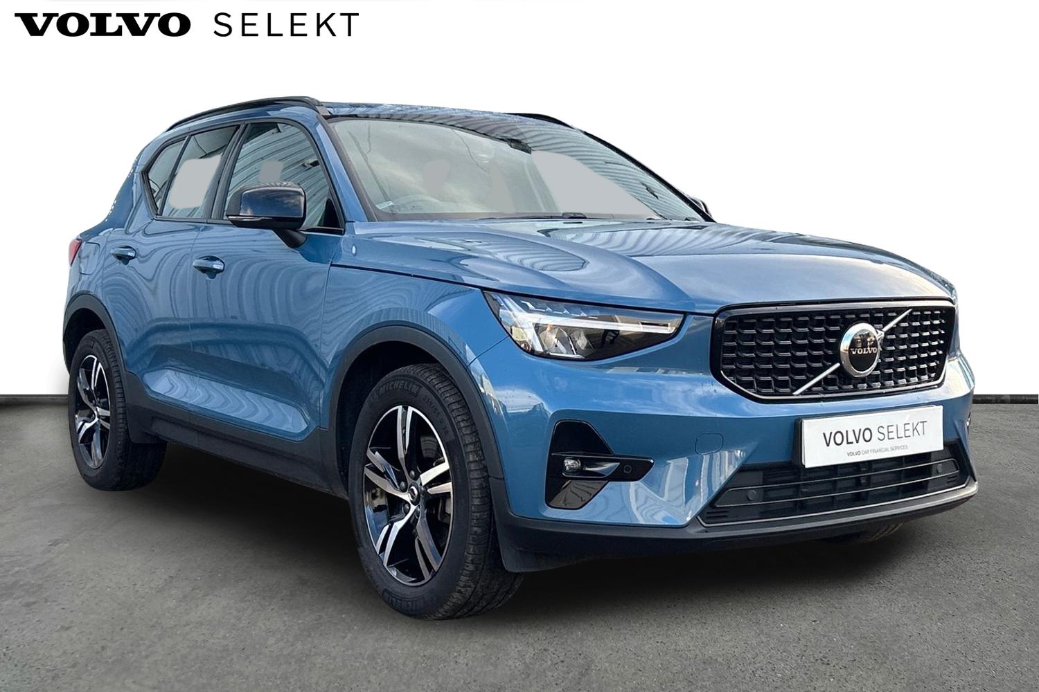 Main listing image - Volvo XC40