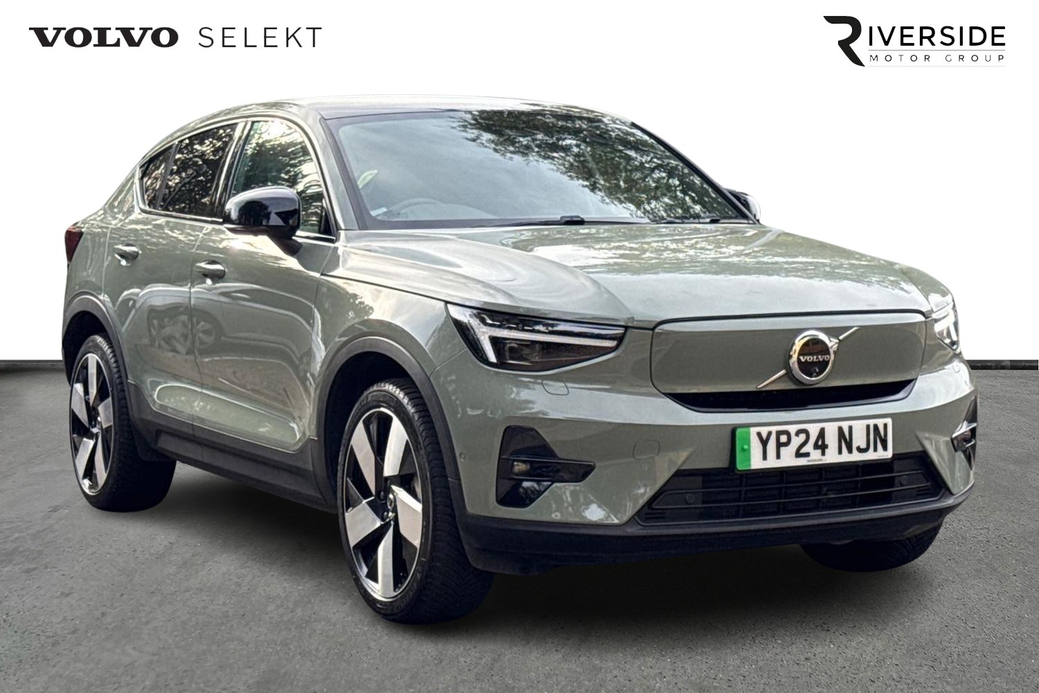 Main listing image - Volvo C40
