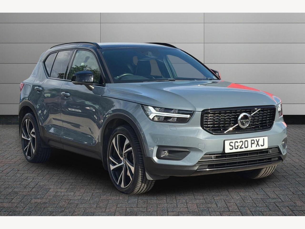 Main listing image - Volvo XC40