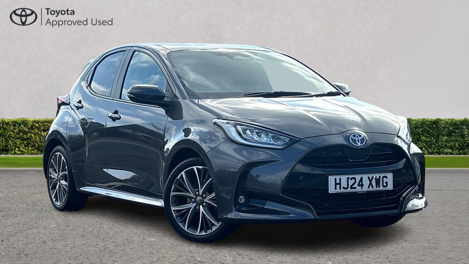 Main listing image - Toyota Yaris