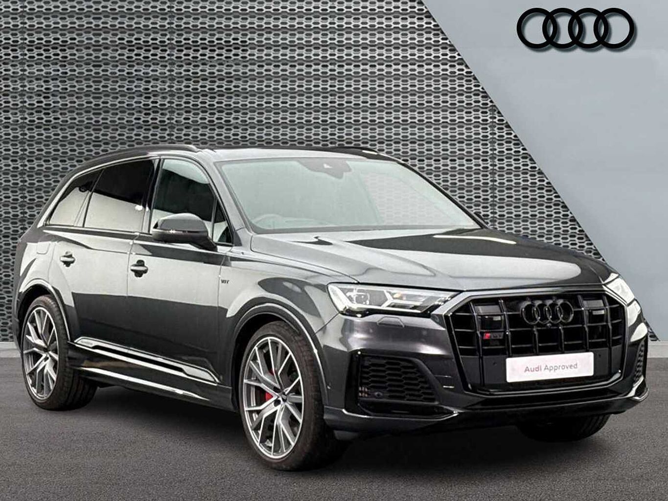 Main listing image - Audi Q7