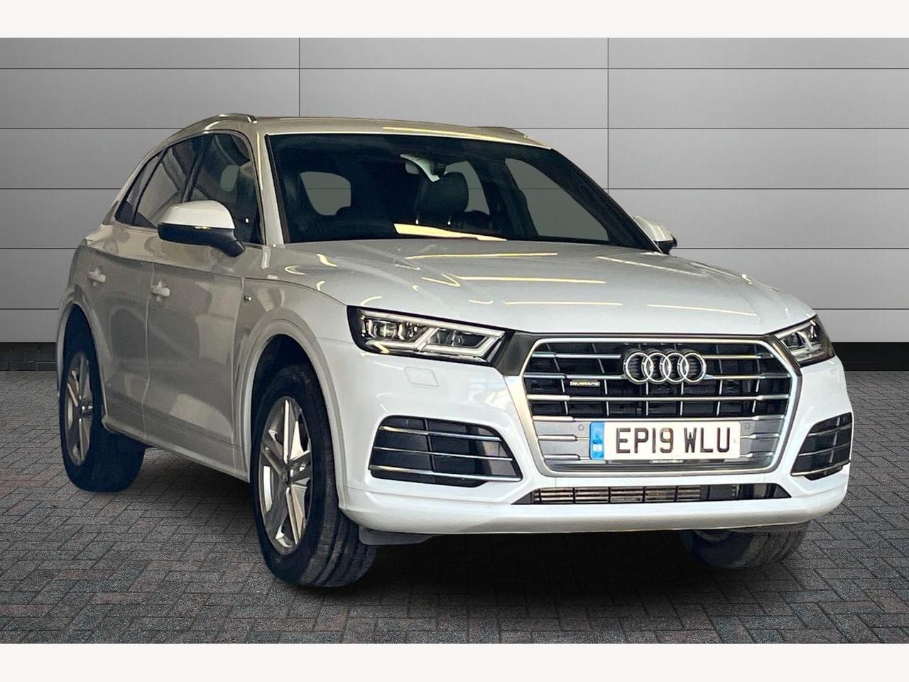 Main listing image - Audi Q5