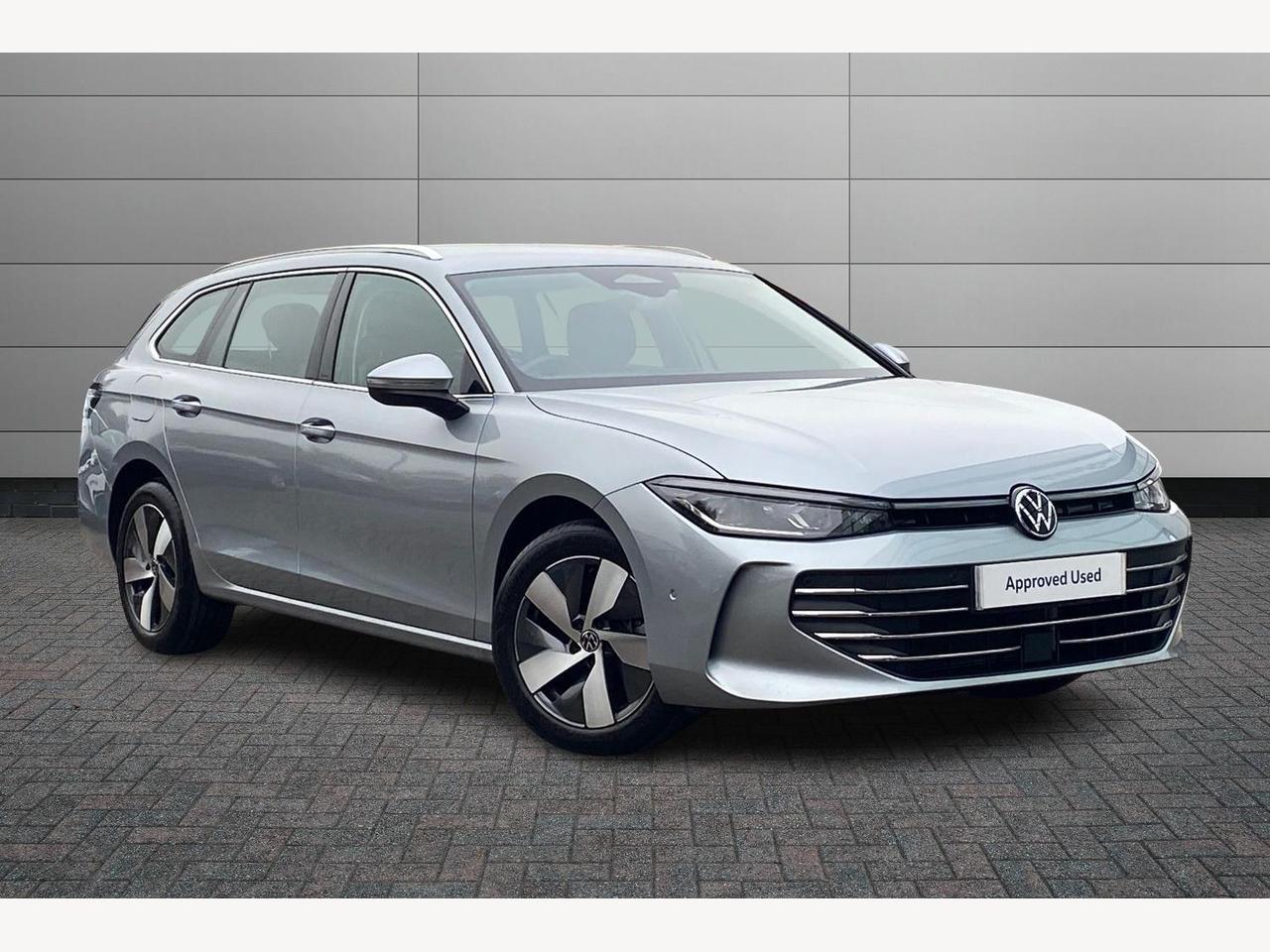 Main listing image - Volkswagen Passat Estate