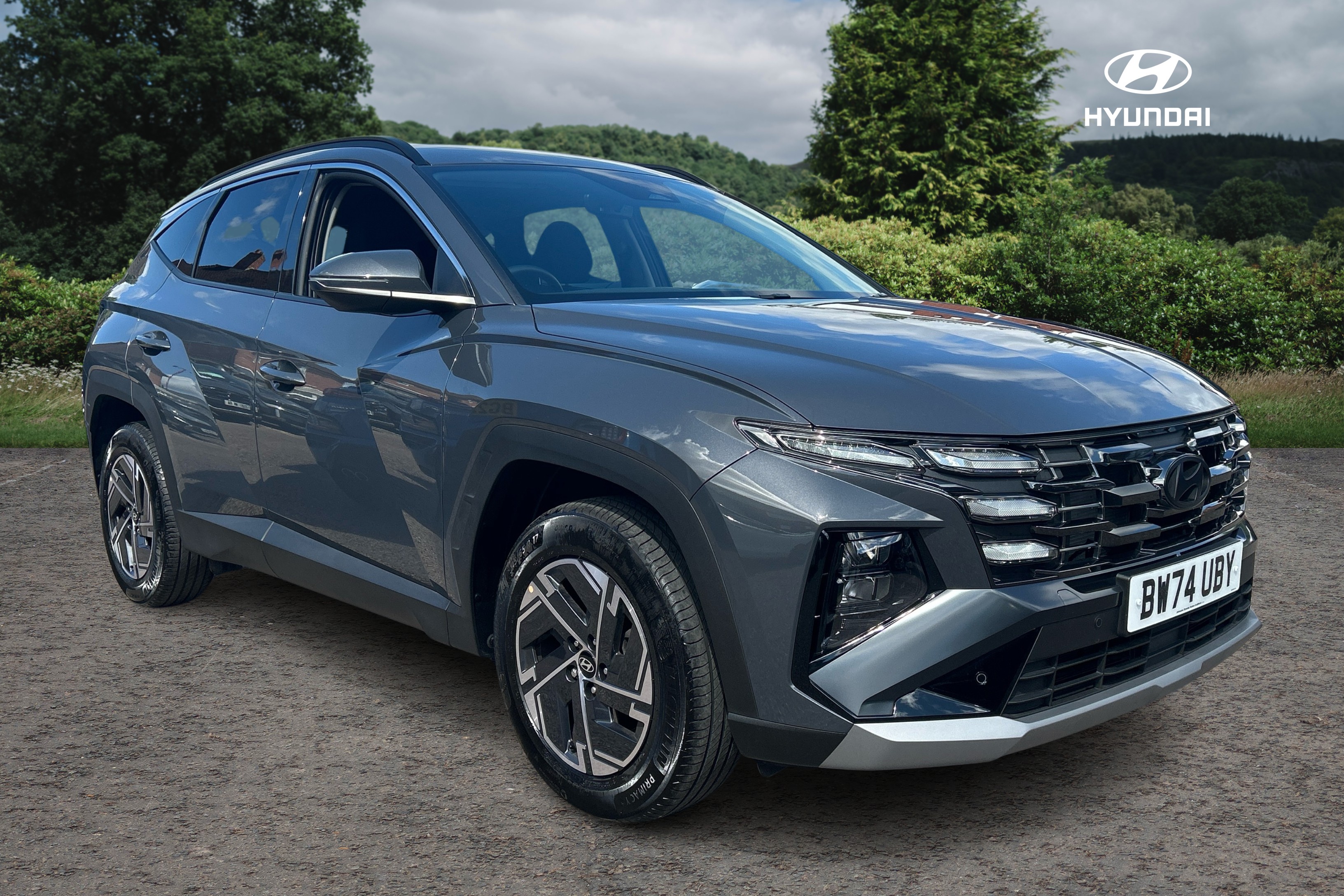 Main listing image - Hyundai Tucson