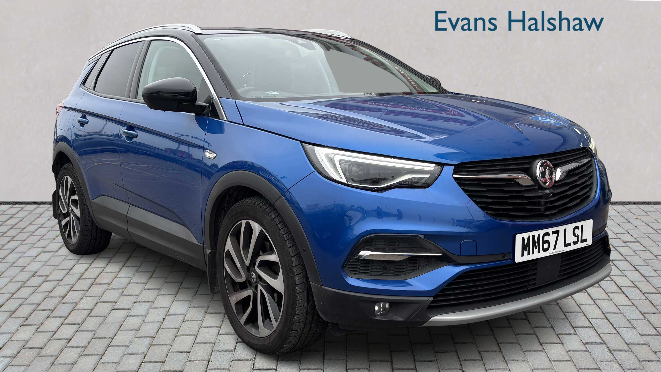 Main listing image - Vauxhall Grandland X