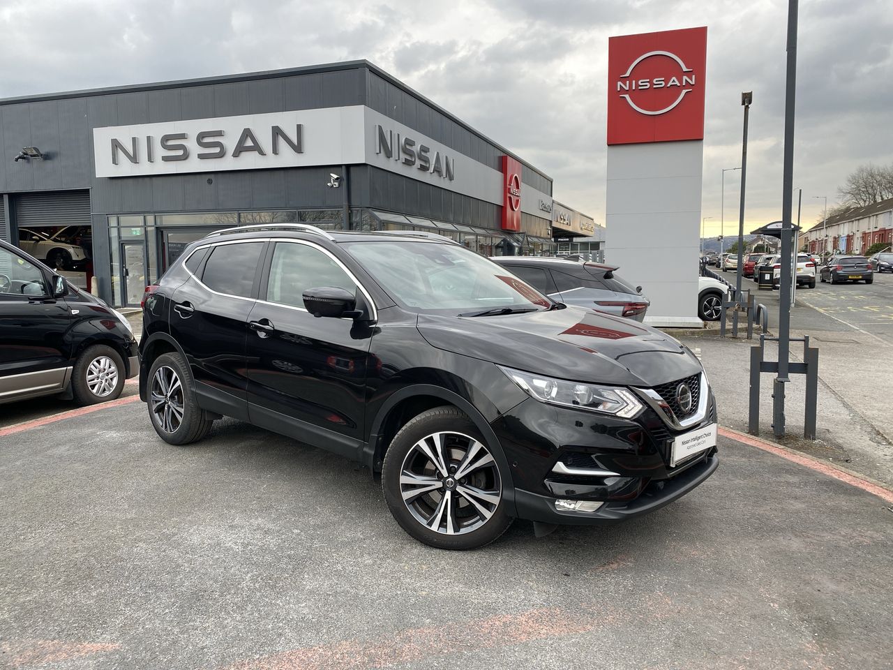 Main listing image - Nissan Qashqai