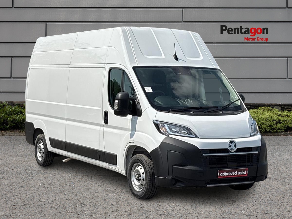 Main listing image - Vauxhall Movano