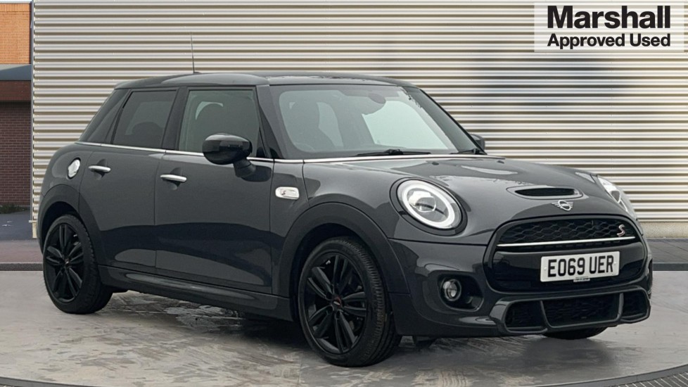 Main listing image - MINI Hatchback 5dr