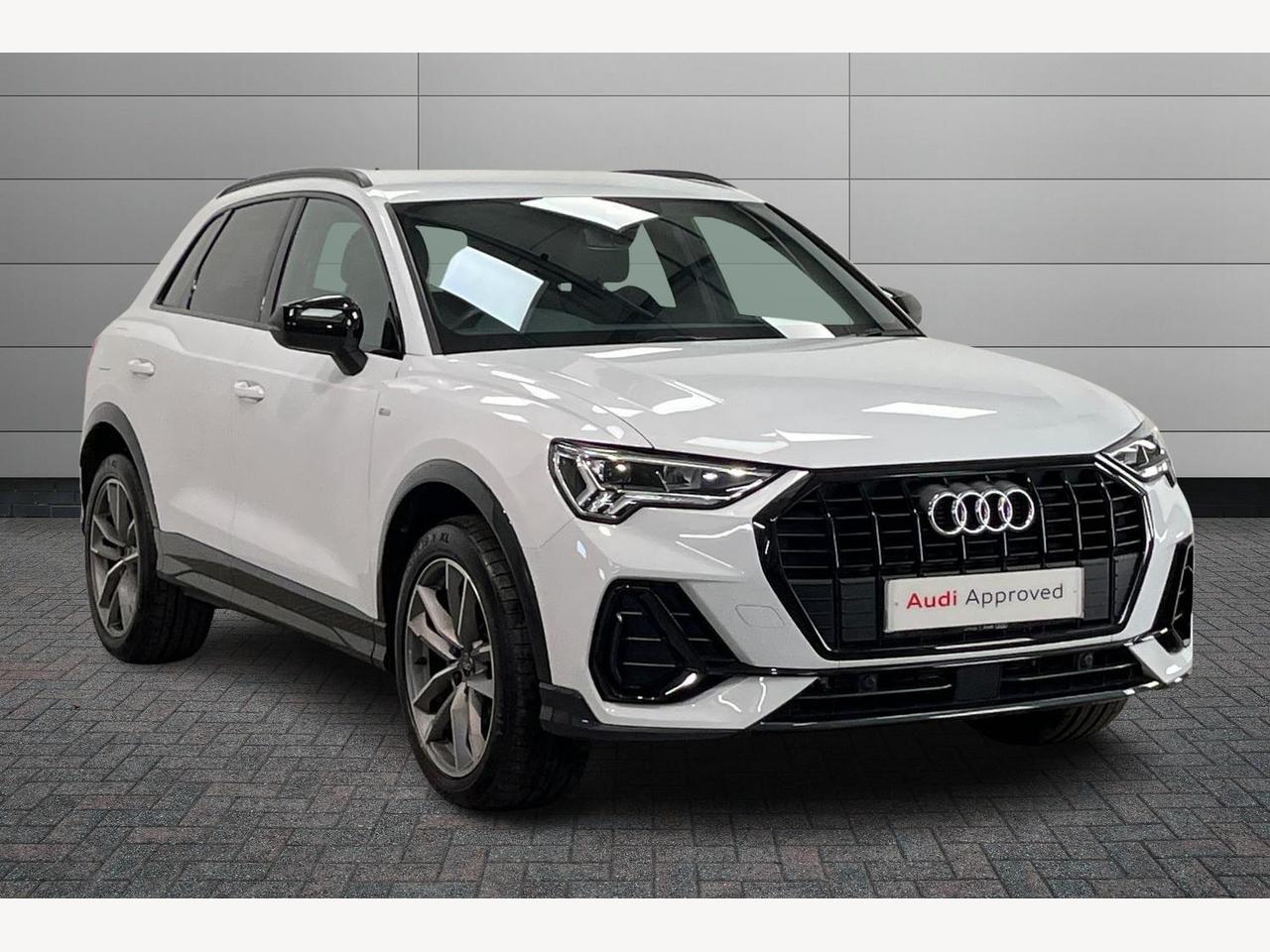 Main listing image - Audi Q3