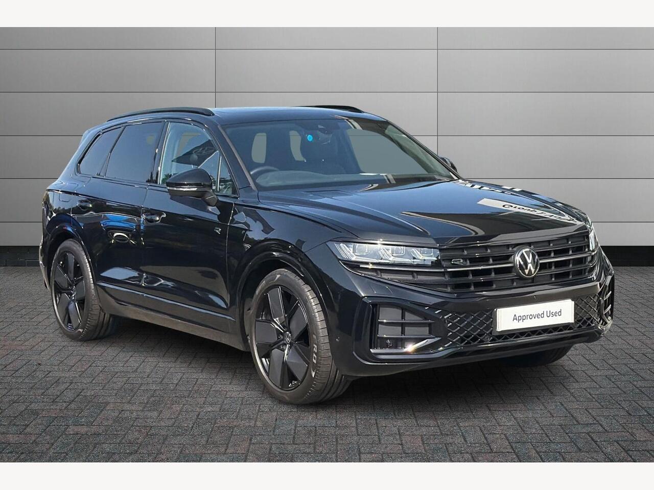 Main listing image - Volkswagen Touareg