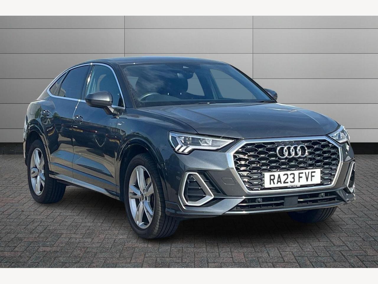 Main listing image - Audi Q3