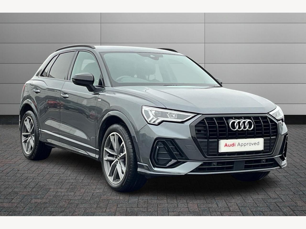 Main listing image - Audi Q3