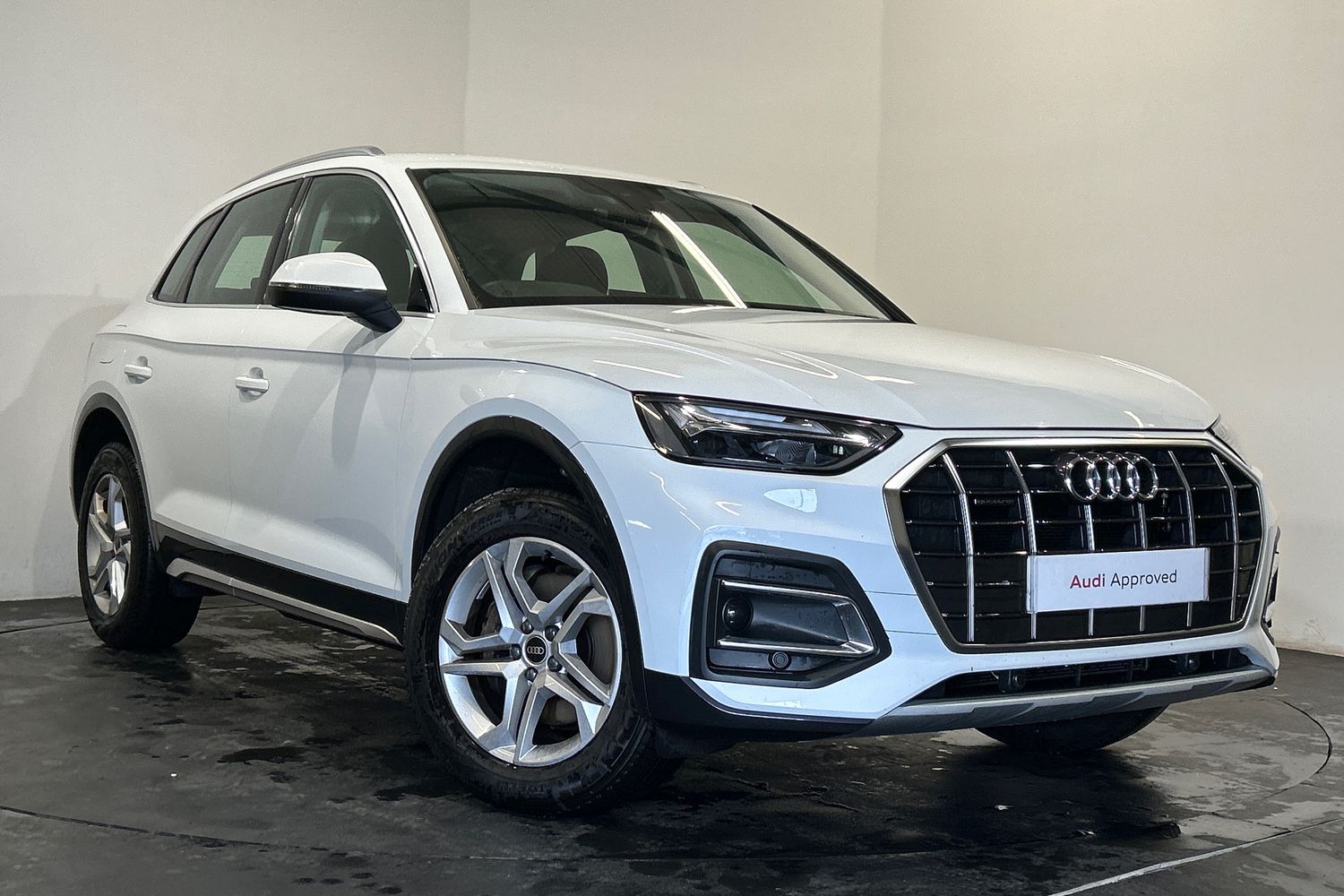 Main listing image - Audi Q5