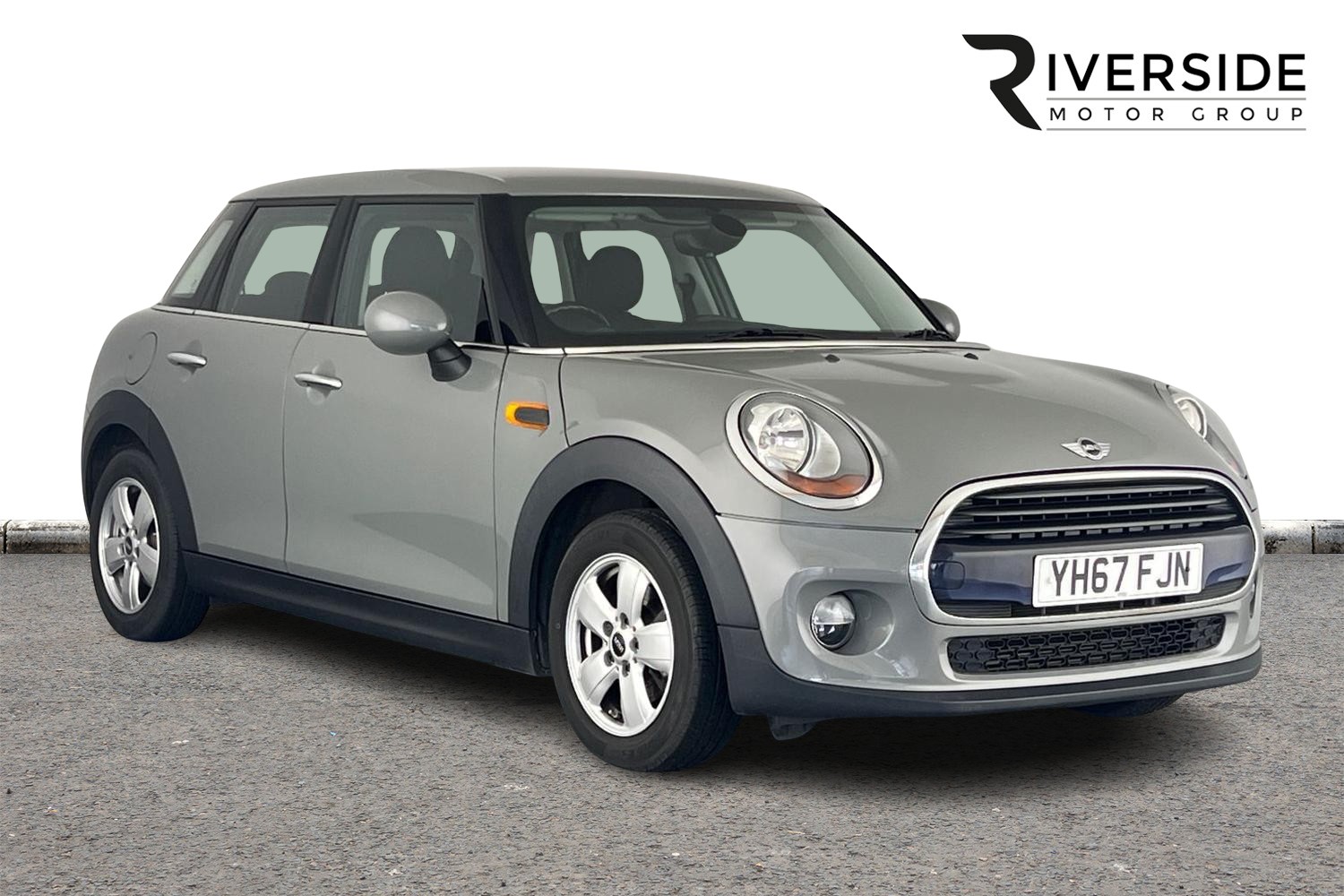 Main listing image - MINI Hatchback 5dr