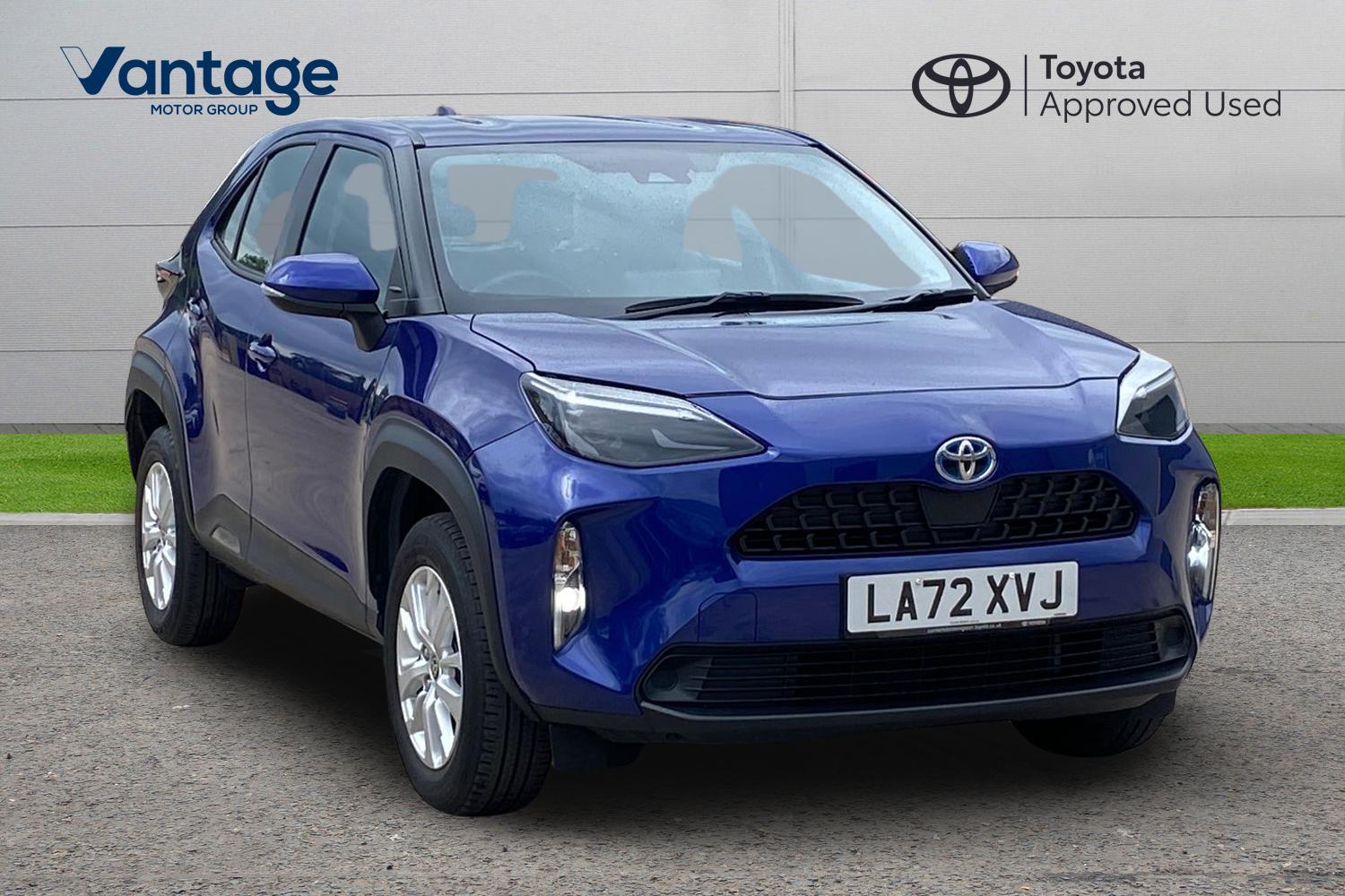 Main listing image - Toyota Yaris Cross