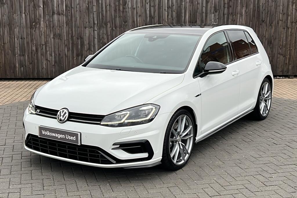 Main listing image - Volkswagen Golf R