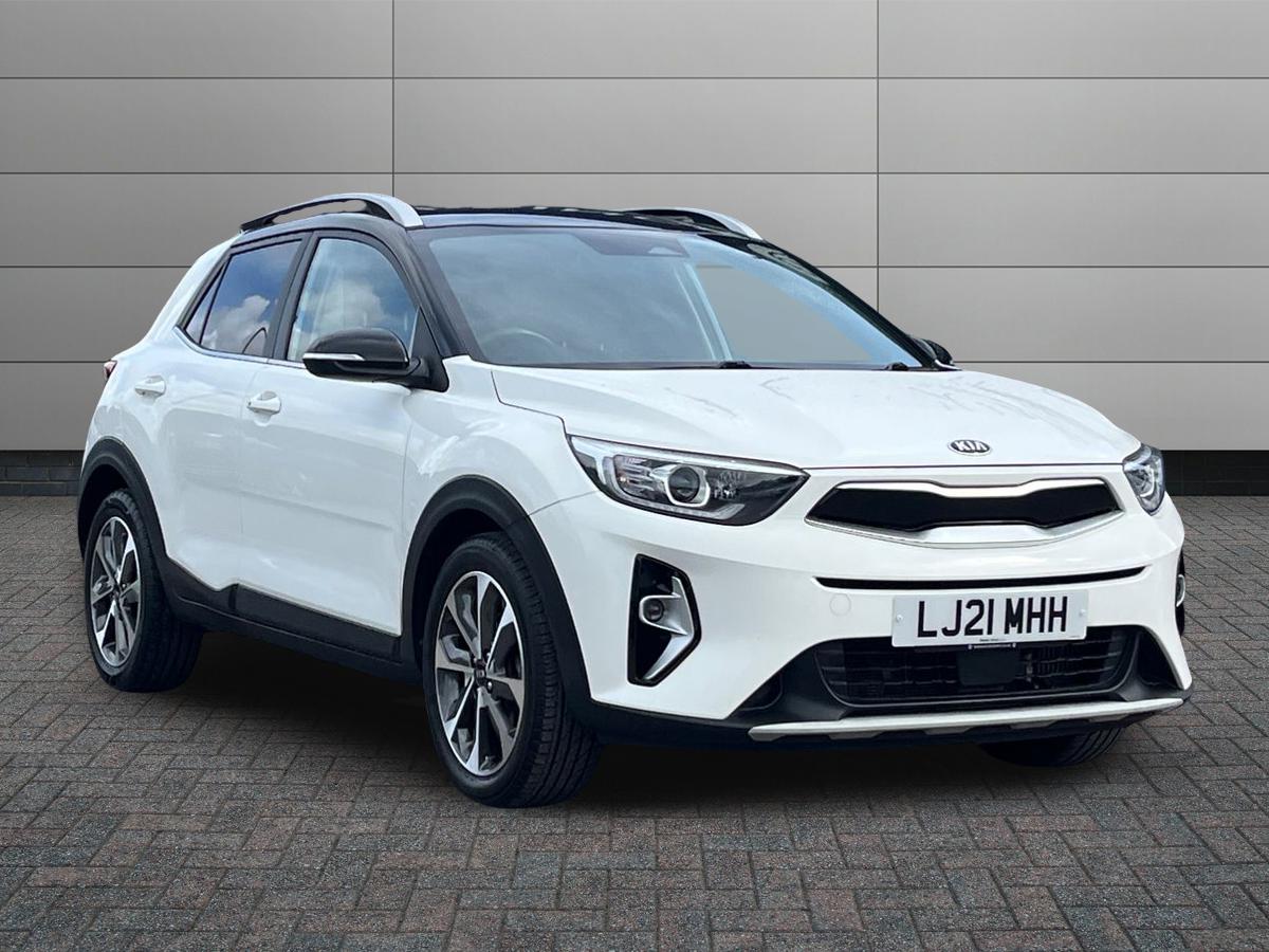 Main listing image - Kia Stonic