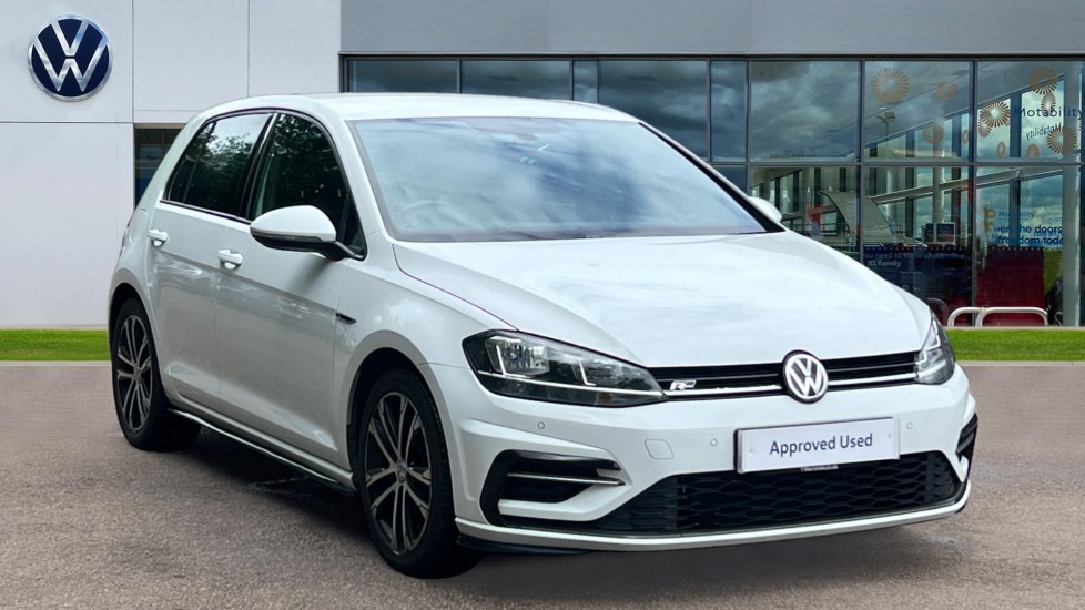 Main listing image - Volkswagen Golf
