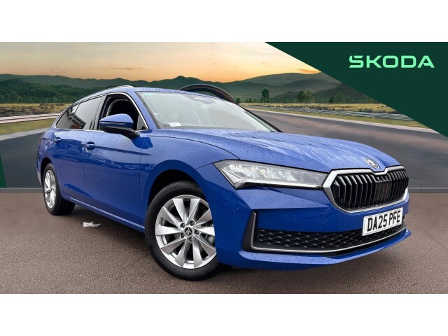 Main listing image - Skoda Superb Estate