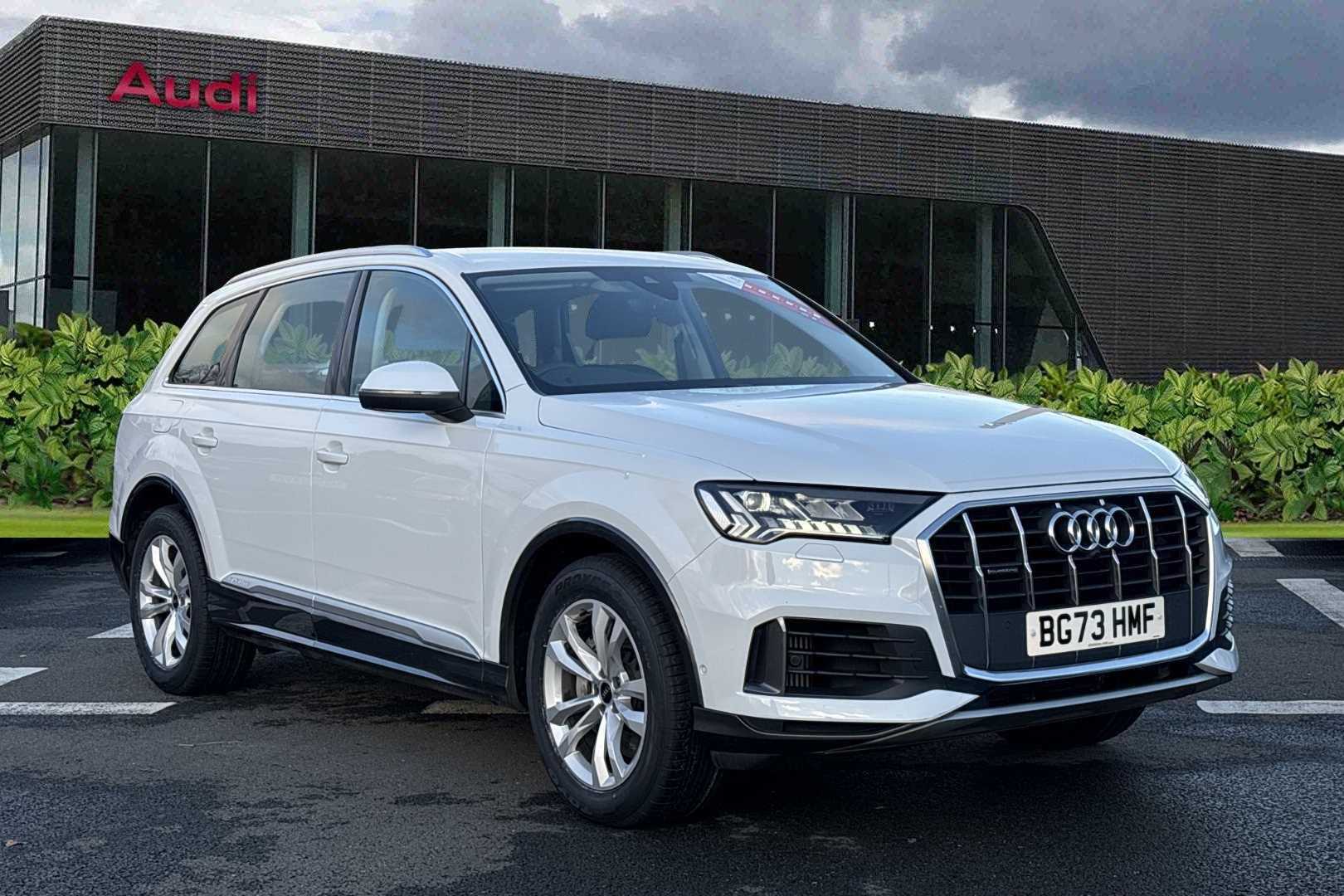 Main listing image - Audi Q7