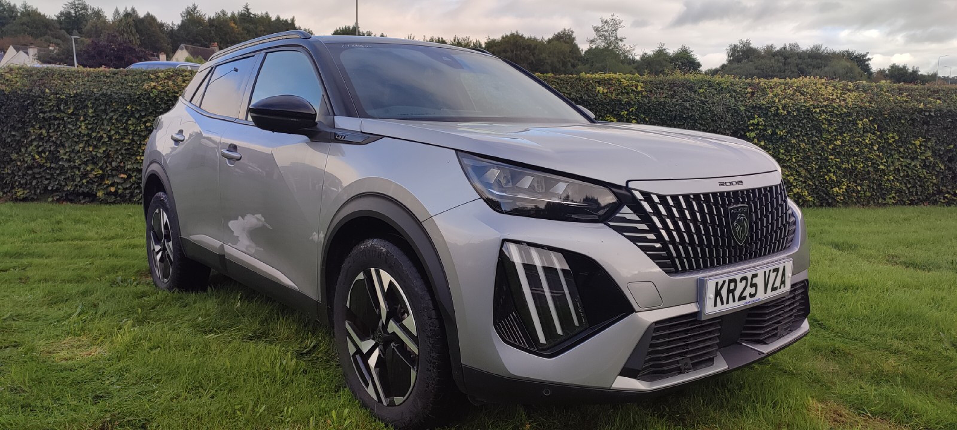 Main listing image - Peugeot 2008