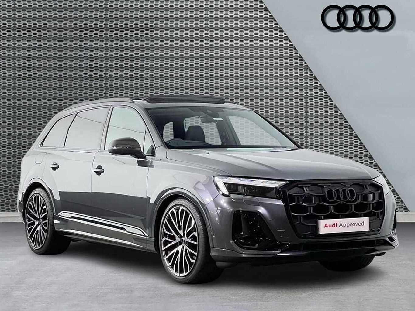 Main listing image - Audi Q7