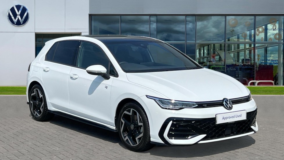 Main listing image - Volkswagen Golf