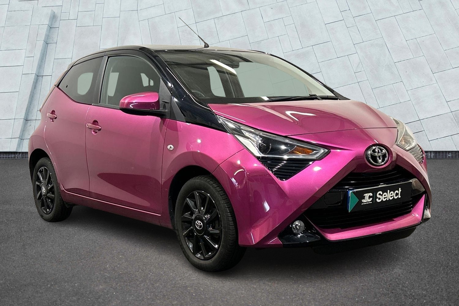 Main listing image - Toyota Aygo