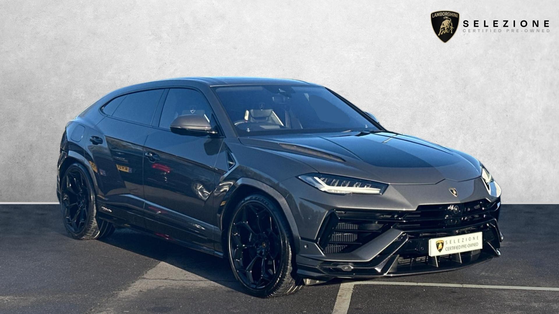 Main listing image - Lamborghini Urus
