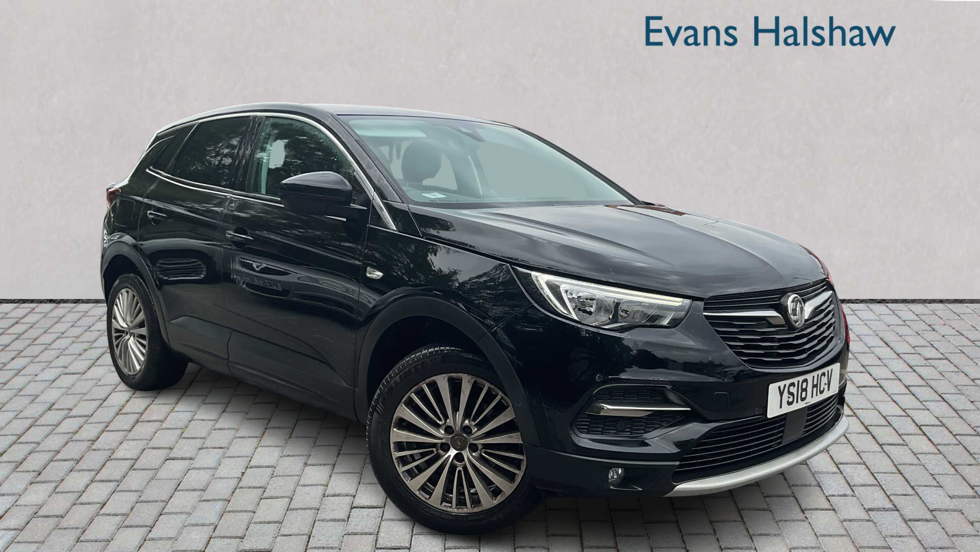 Main listing image - Vauxhall Grandland X