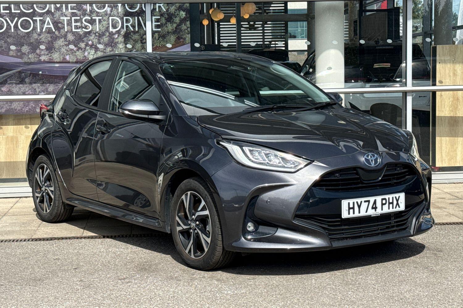 Main listing image - Toyota Yaris